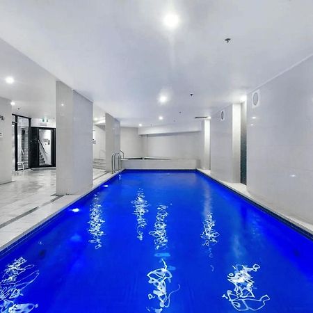 Modern 2 Bedroom Apartment In Sierra Grand - Coasthm โกลด์โคสต์ ภายนอก รูปภาพ