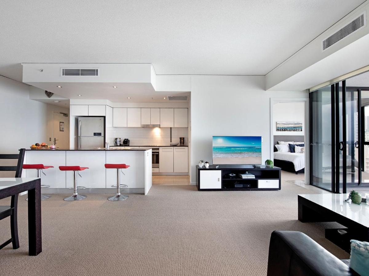 Modern 2 Bedroom Apartment In Sierra Grand - Coasthm โกลด์โคสต์ ภายนอก รูปภาพ