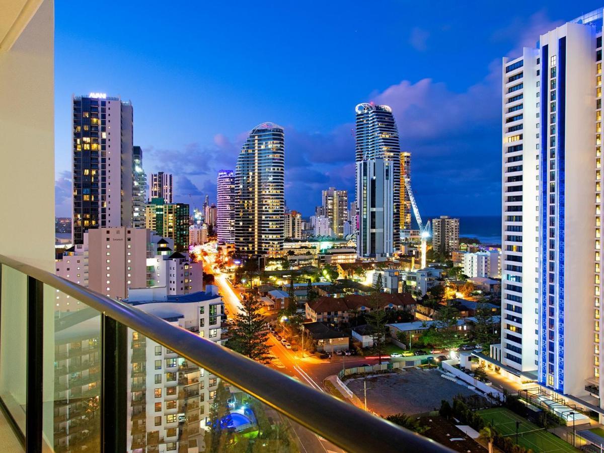 Modern 2 Bedroom Apartment In Sierra Grand - Coasthm โกลด์โคสต์ ภายนอก รูปภาพ